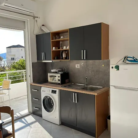 アパート Sunrise Sarandë