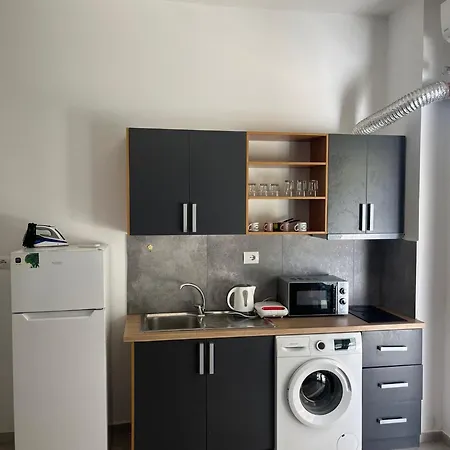 Sunrise アパート Sarandë